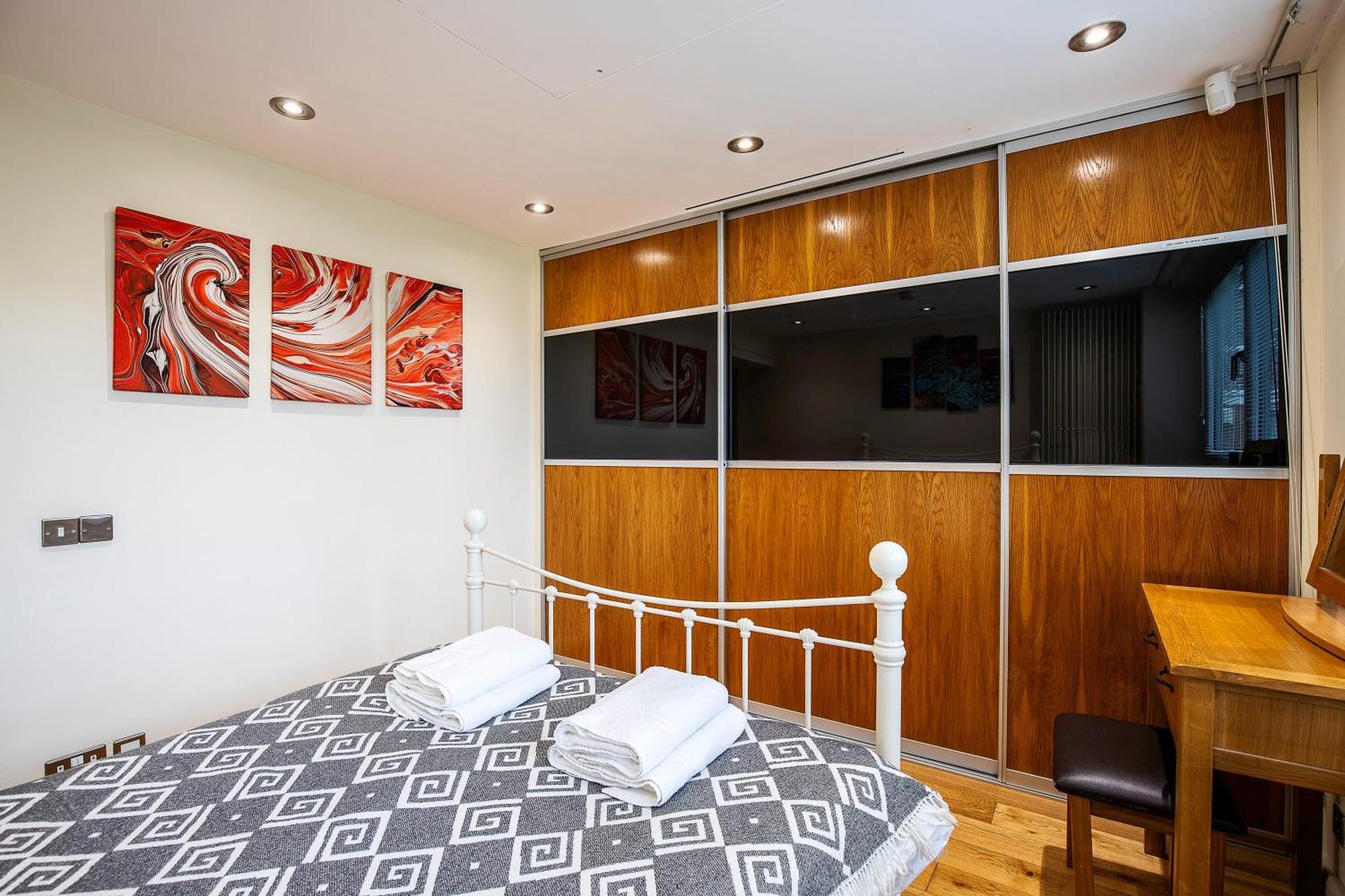 Tower Bridge 2Br Apartment For 6 With Terrace London Ngoại thất bức ảnh